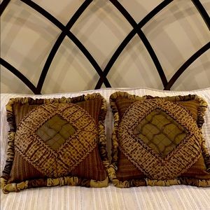 East Accent Stella Copper Diamond Collage Pillow